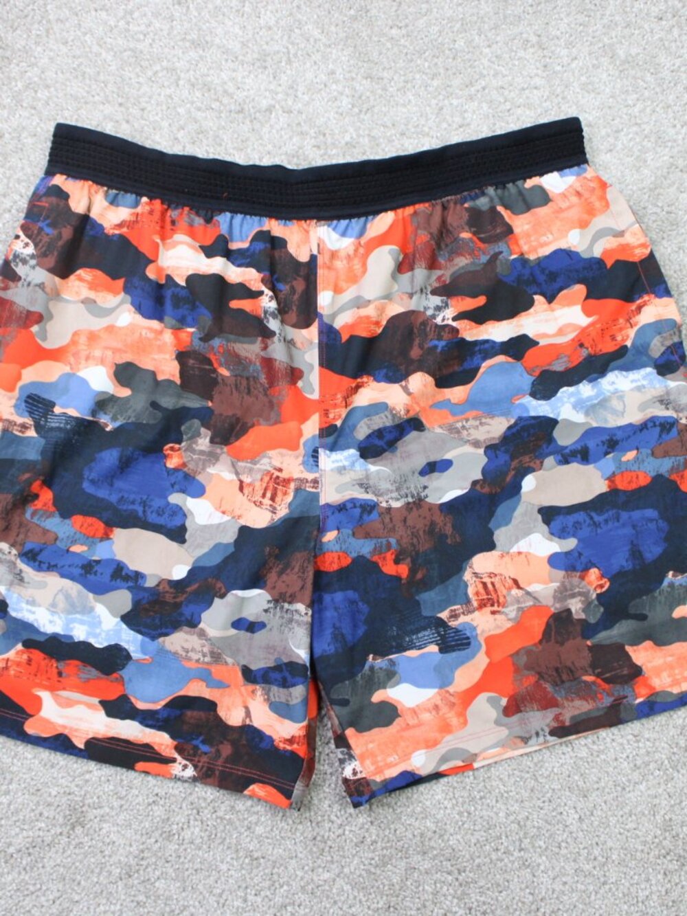 Fabletics Fundamental Shorts Mens XL Orange/Blue Abstract 7" Lined Athletic